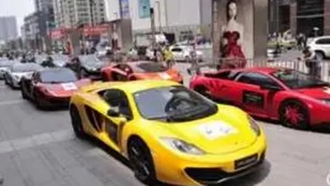 “每日一词：减轻义务教育阶段学生过重课业和校外辅导负担的‘双减’政策”